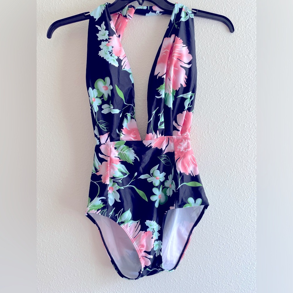 Women’s bathing Suit Swim Wear Size Large One Piece Floral L